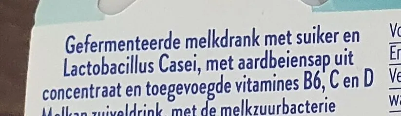 Gefermenteerde melkdrank met suiker en Lactobacillus casei, met aardbeien