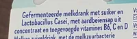 Gefermenteerde melkdrank met suiker en Lactobacillus casei, met aardbeien