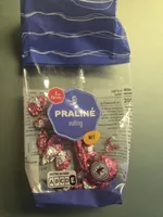 Witte chocolade eitjes met praliné vulling