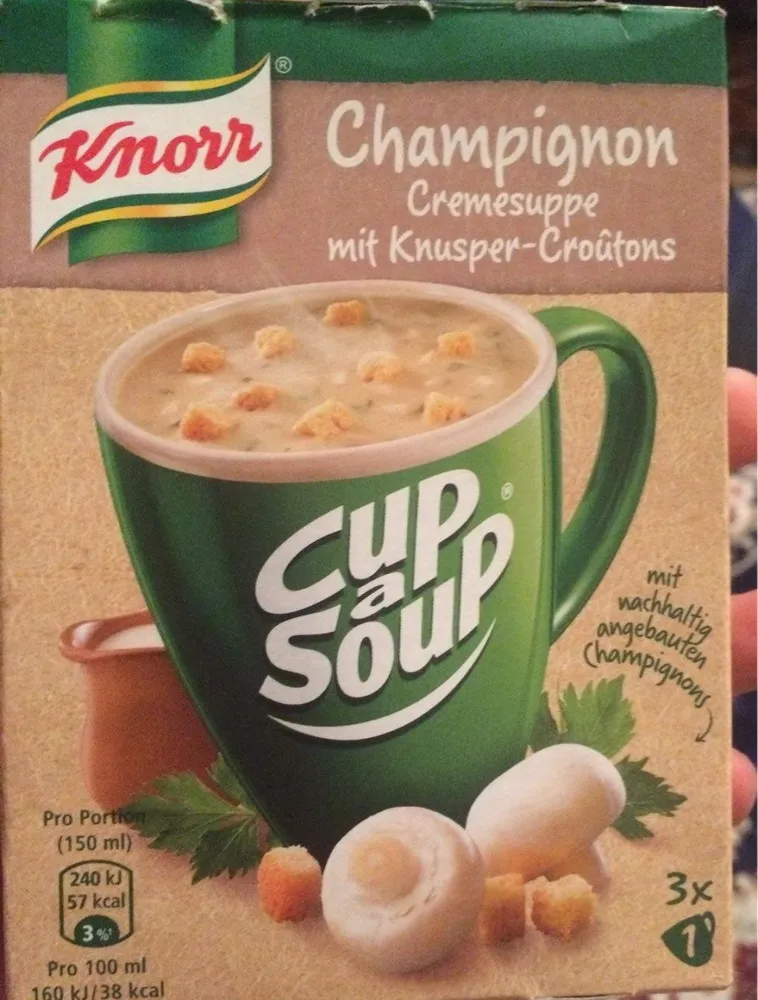 Champignon Cremesuppe mit Knusper-Croûtons