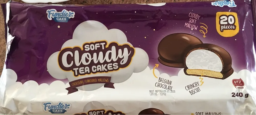 Soft cloudy tea cakes