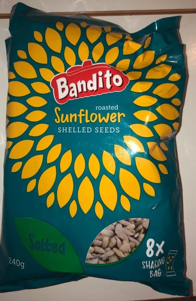 Roasted sunflower shelled seeds