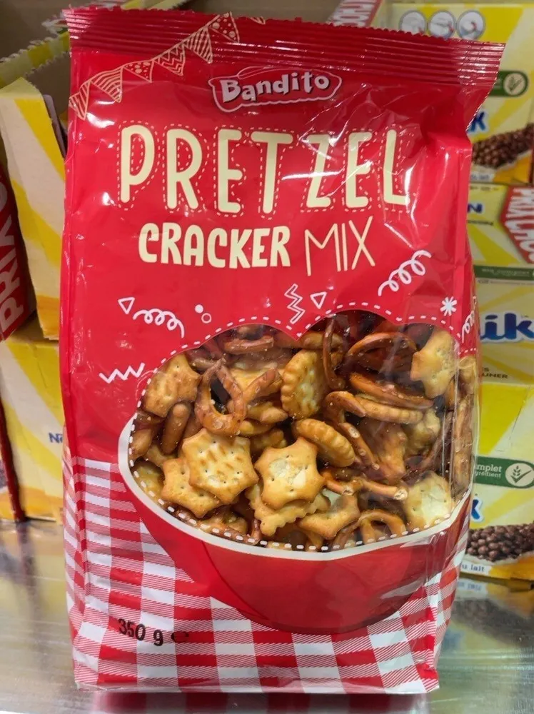 Pretzel cracker mix