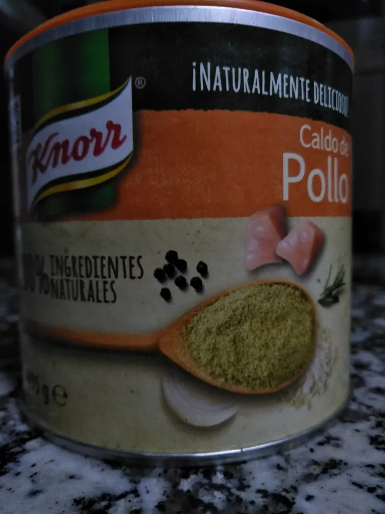 Caldo de Pollo