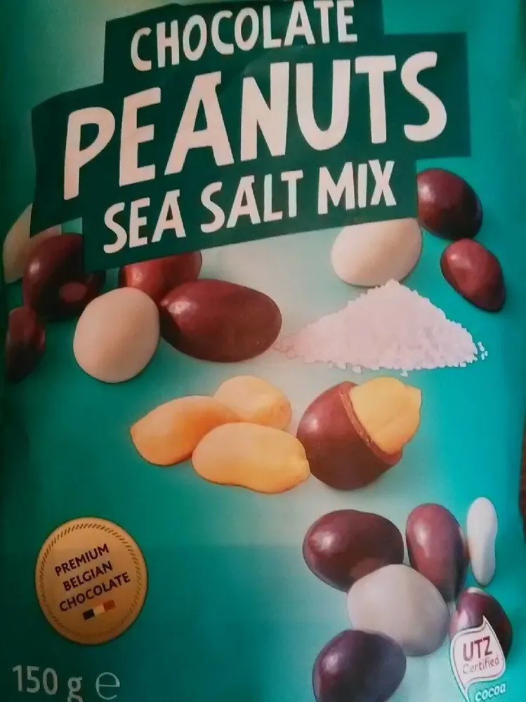 Chocolate peanuts sea salt mix