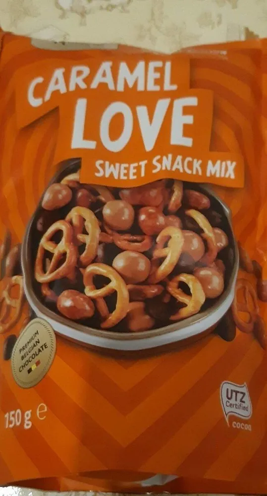 Caramel love sweet snack mix