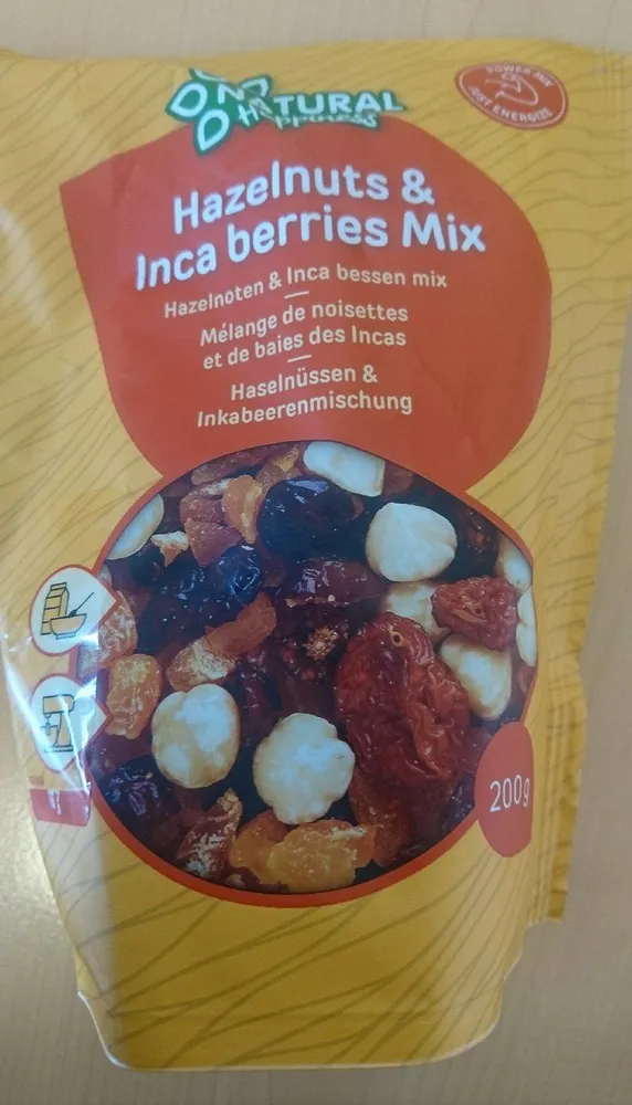 Mélange de noisettes et de baies des incas