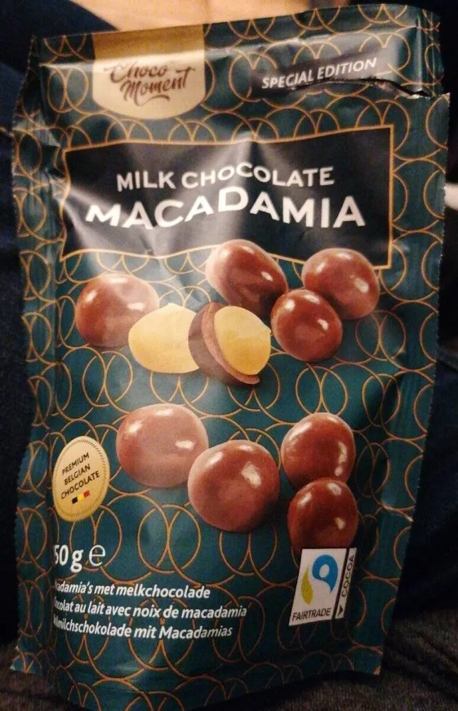 Milk Chacolate macadamia