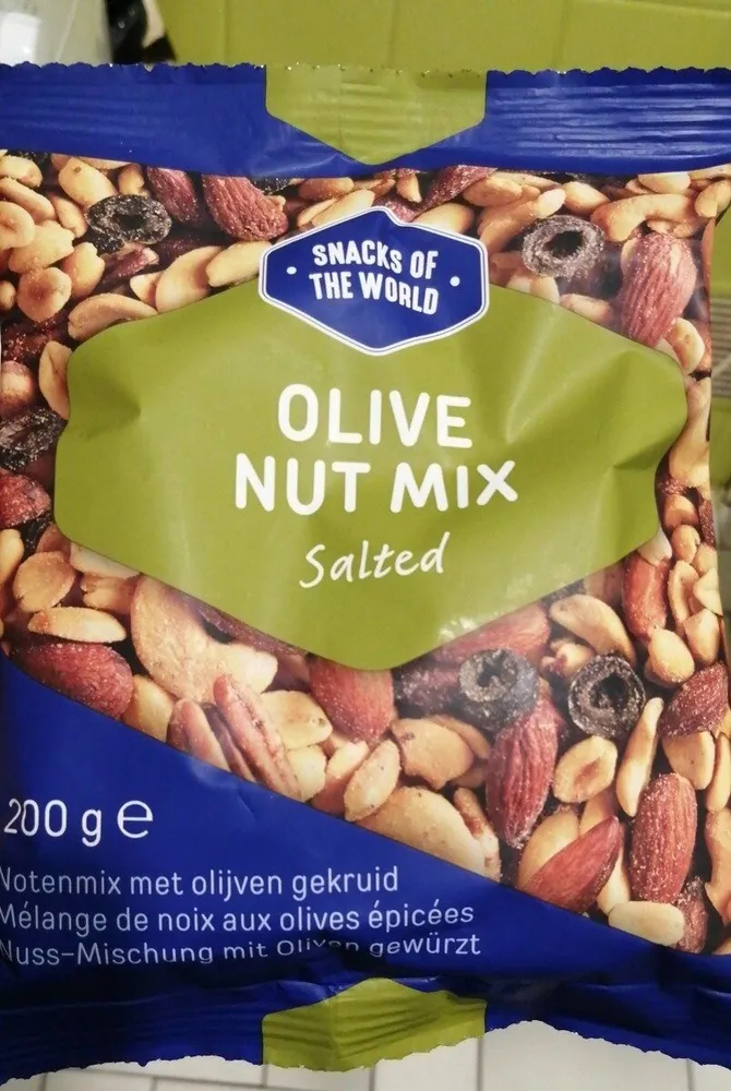Olive nut mix