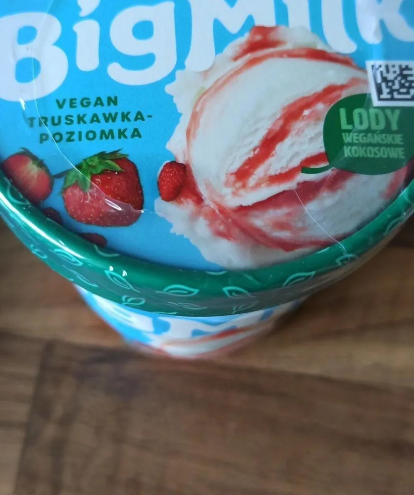 BigMilk vegan strawberry ice cream