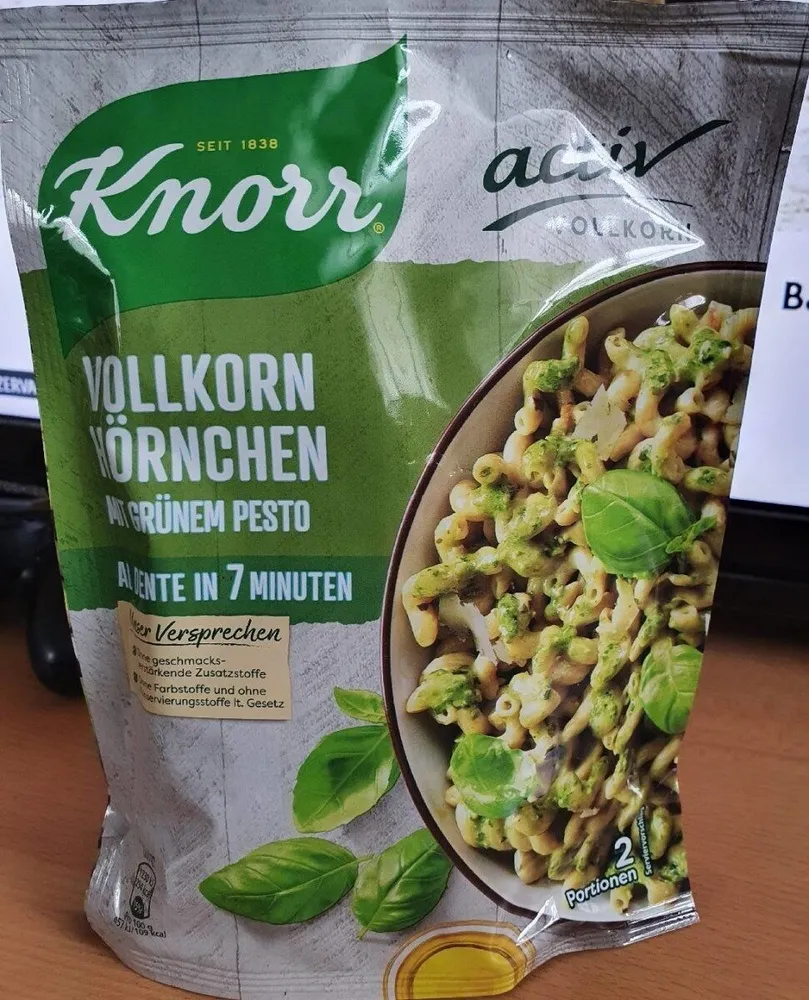 Vollkorn Hörnchen Mit grünen pesto