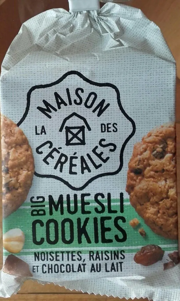 Big muesli cookies