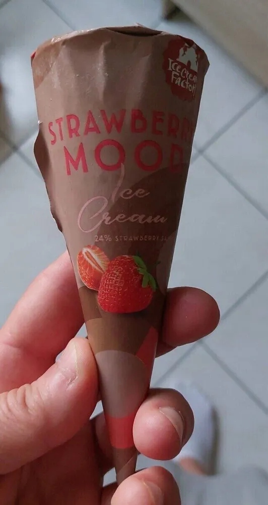 Strawberry mood
