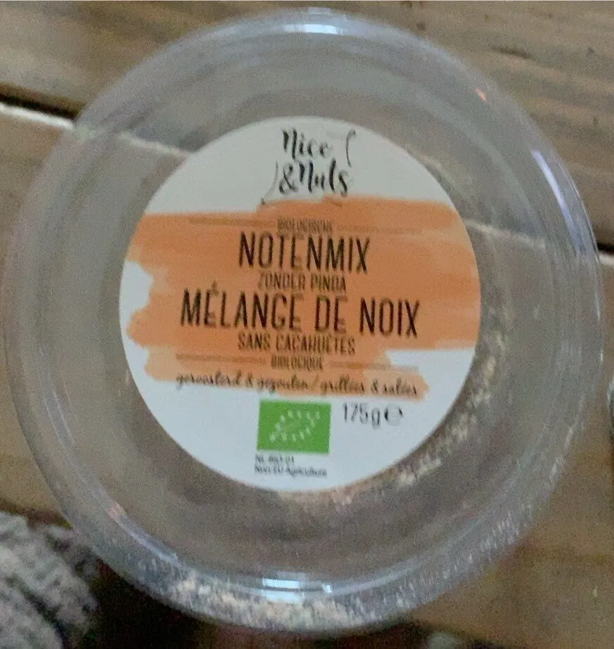 Menange de noix sense cacahuetes
