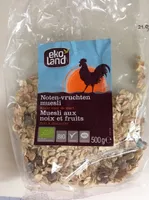 Muesli aux noix et fruits