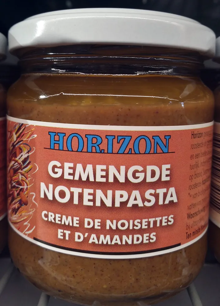 Gemengde notenpasta
