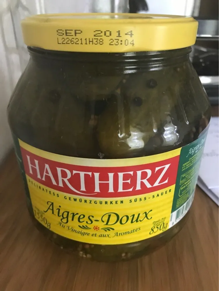 Cornichons aigres doux