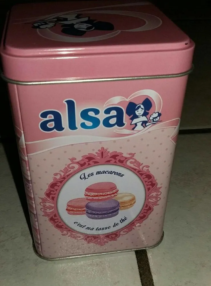 Assortiment de levure chimique alsacienne et sucre vanillé