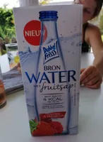 Water met fruitsap