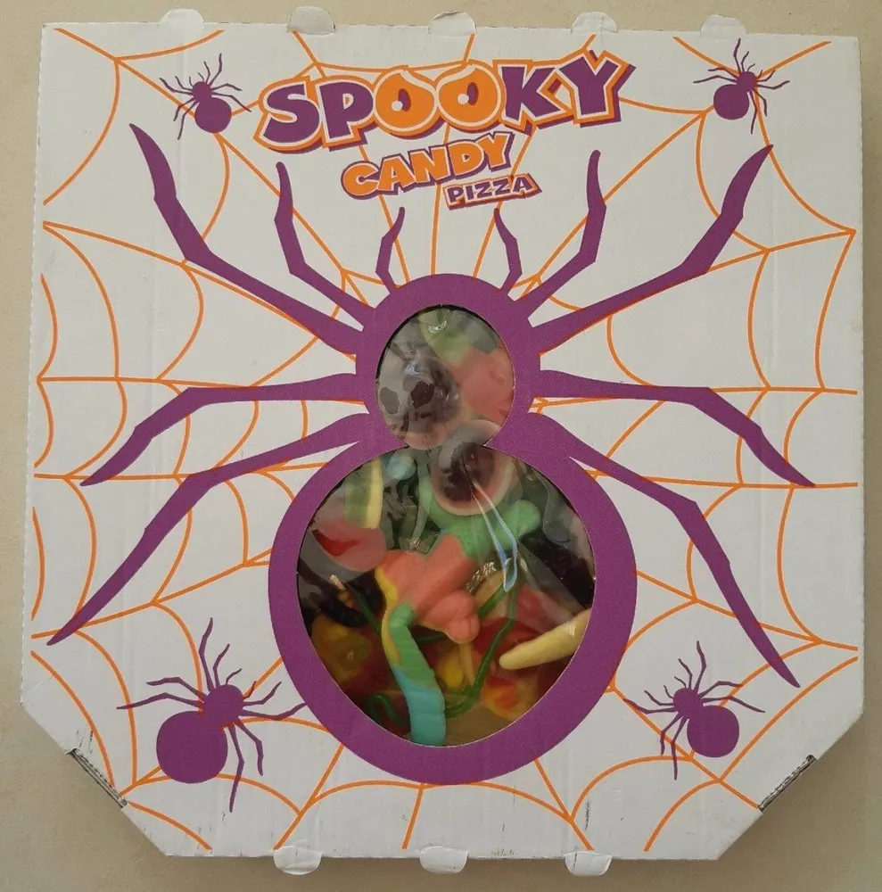 Spooky Candy Pizza Look-o-look