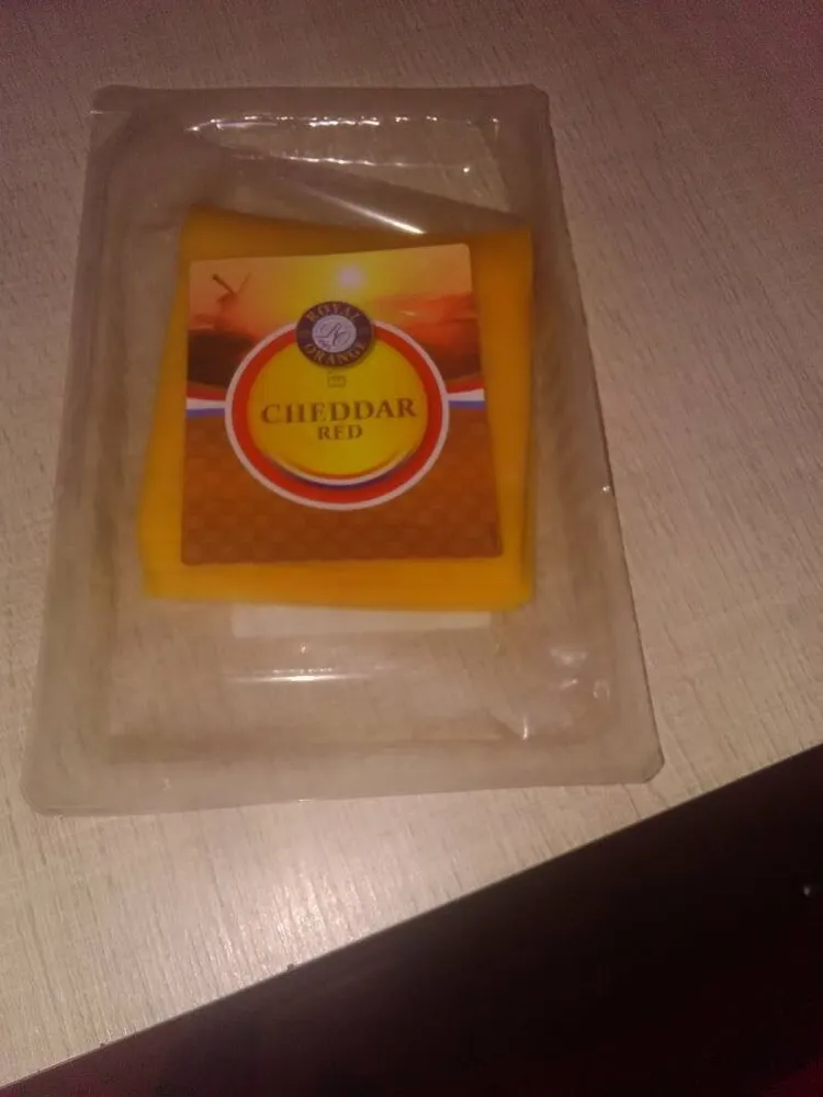 Queso Cheddar Red
