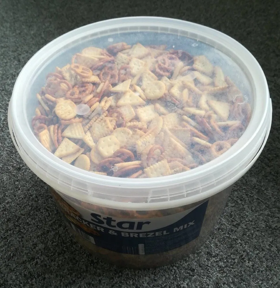 Cracker et brezel mix