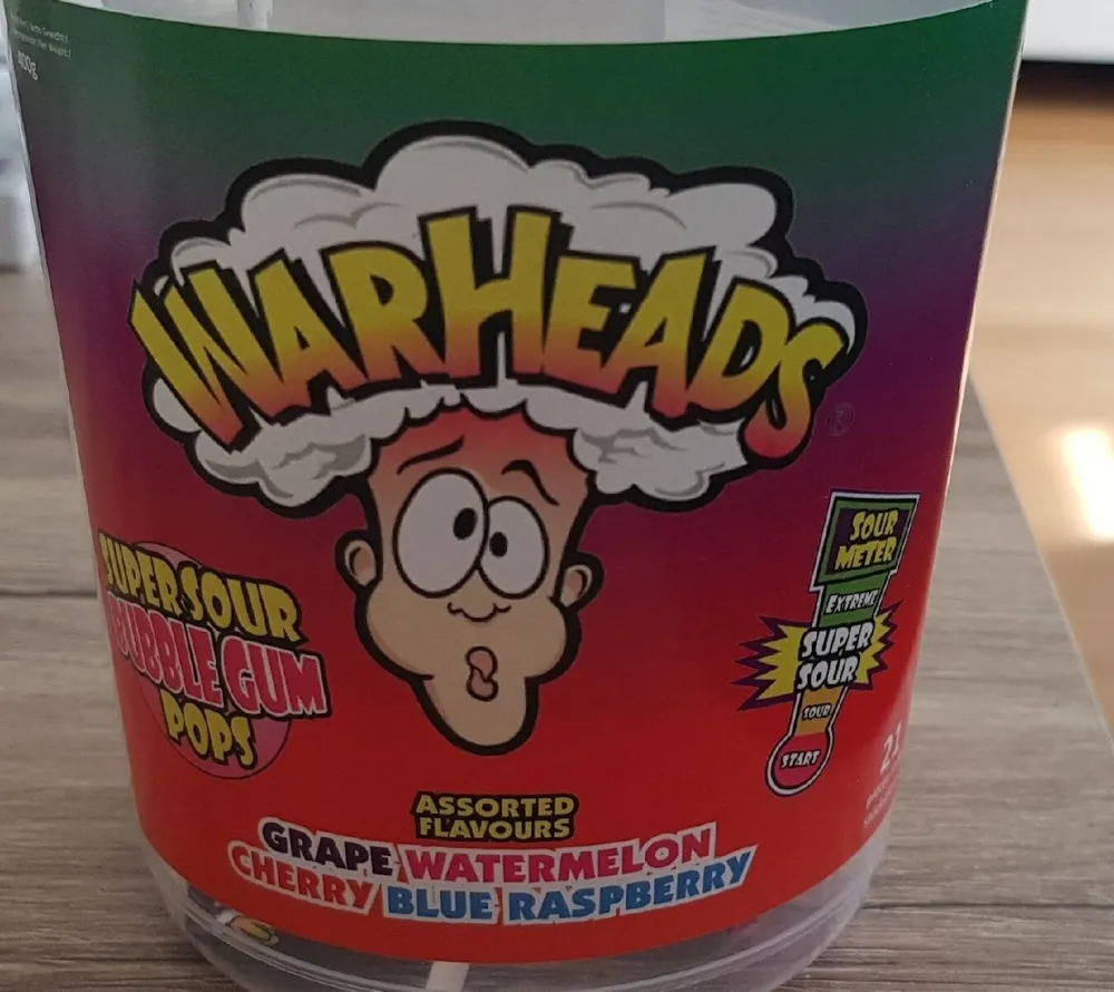 Supersour bubblegum pops