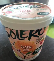 Helado de sorbete de melocotón con trocitos de