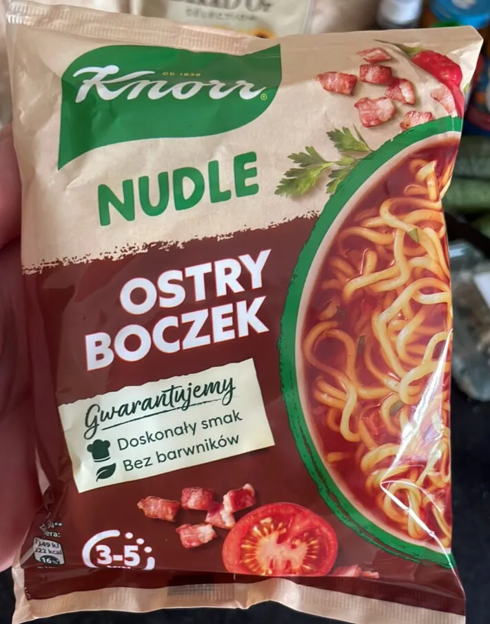 Nudle ostry boczek