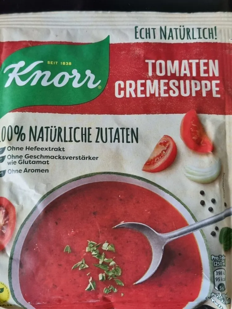 Tomatensuppe mit Teigwaren
