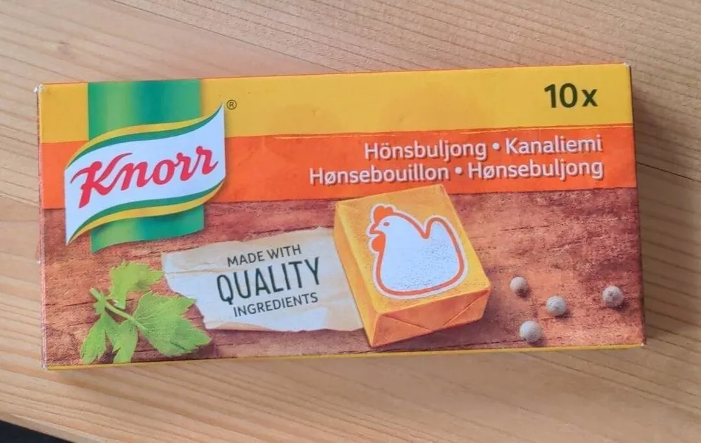 Hönsbuljong • Kanaliemi • Hønsebouillon • Hønsebuljong