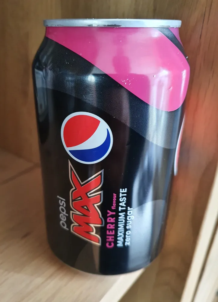 Pepsi max cherry