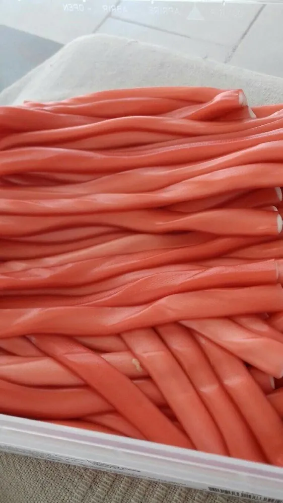 Confiserie fourrés goût fraise