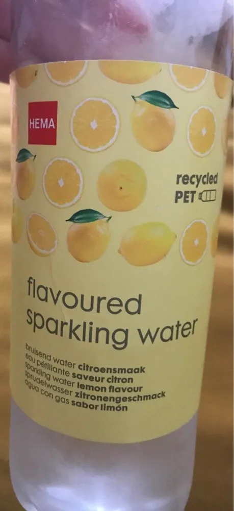 Flavoured sparkling water
