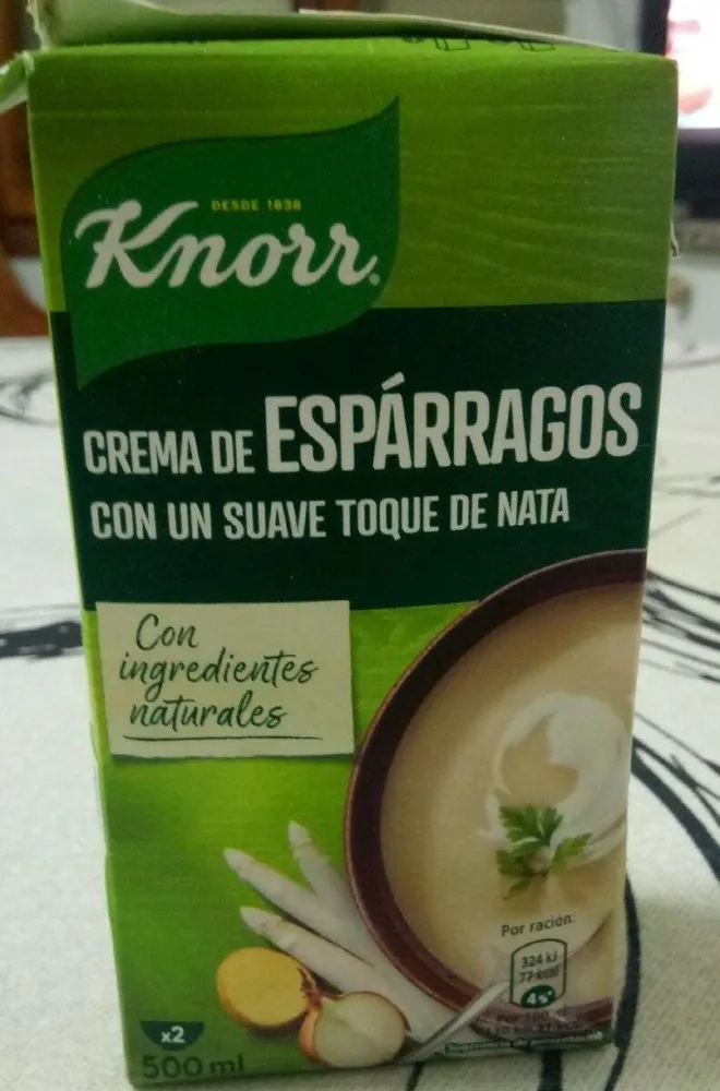 Crema de espárragos con suave toque de nata