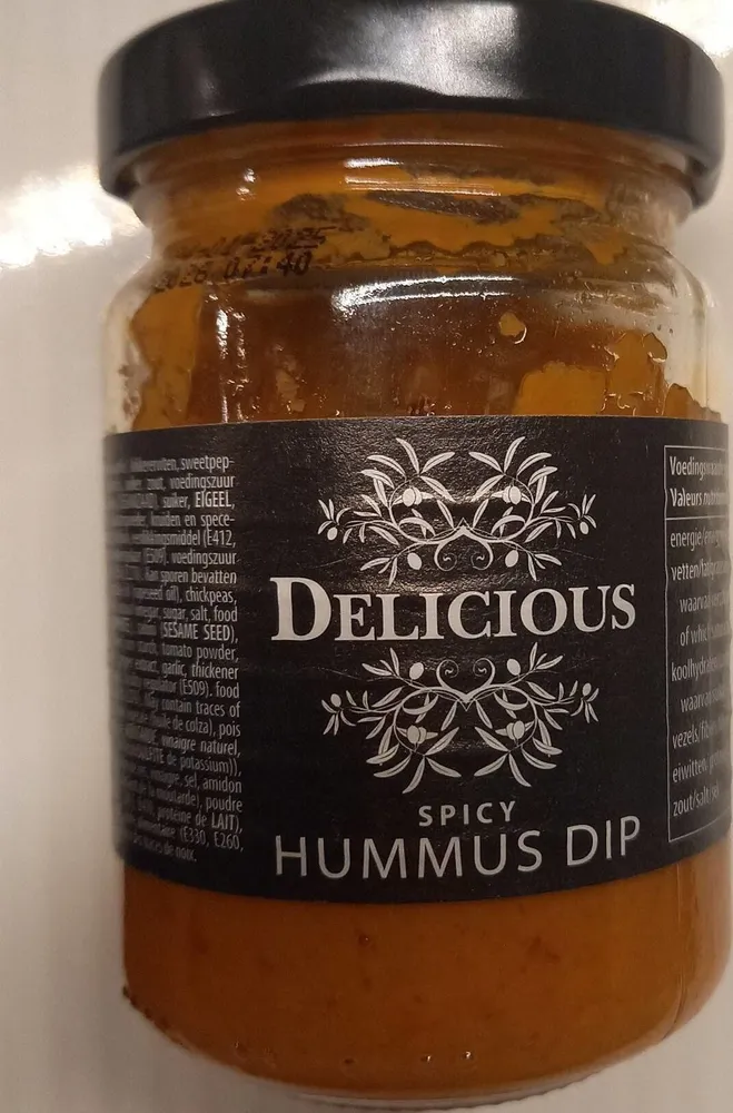 Spicy hummus dip