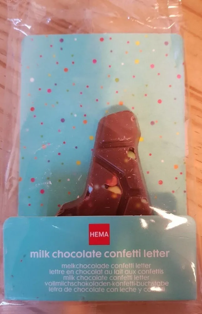 Lettre en chocolat au lait aux confettis