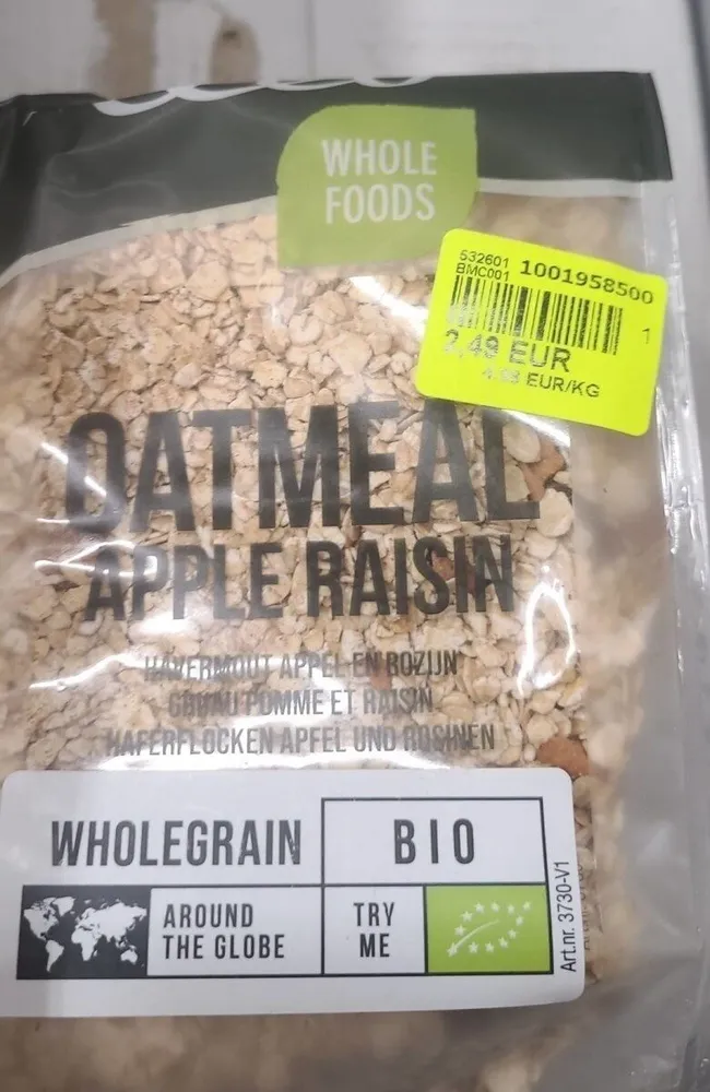 Oatmeal appal raisin