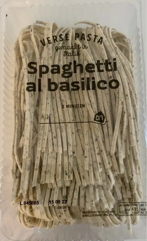 Spaghetti al basilico