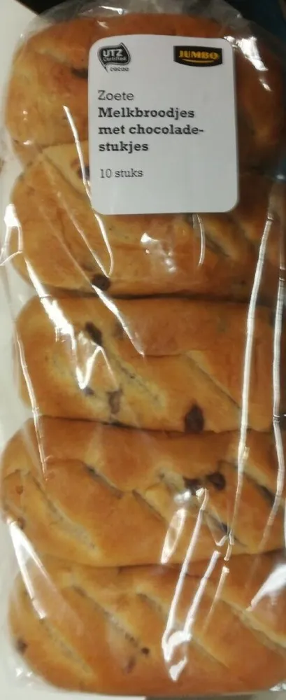 Zoete melkbroodjes met chocoladestukjes