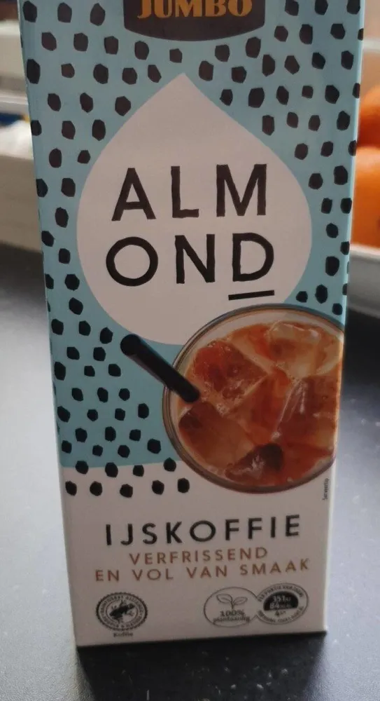 Almond ijskoffie