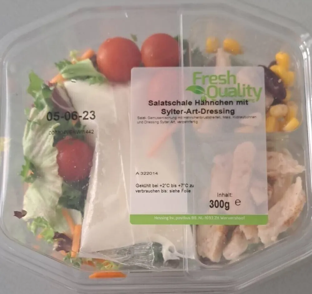 Salat mit Hähnchen und Sylter-Art-Dressing