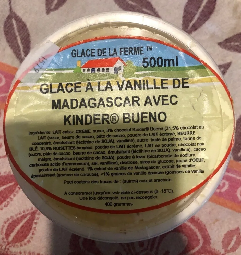 Glace a la vanille de madagascar avec kinder bueno