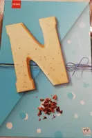 Lettre N en Chocolat Blanc aux grués de cacao