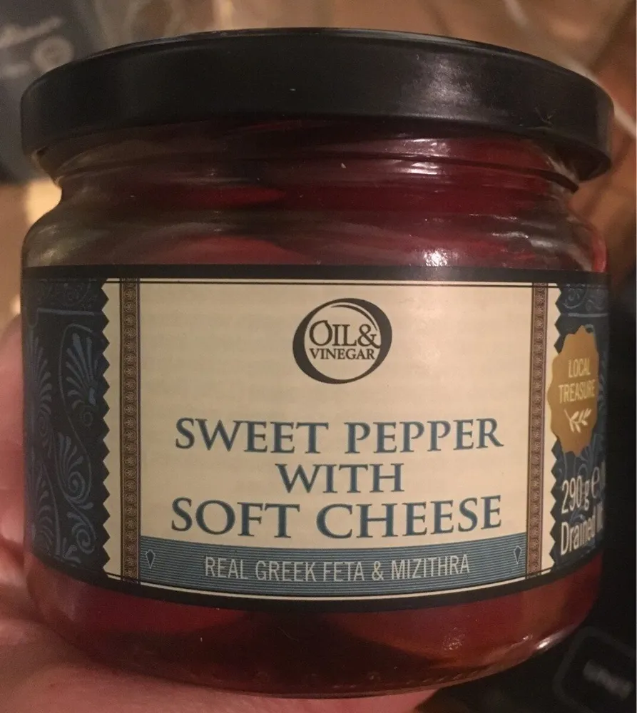 Sweet pepper with soft cheese