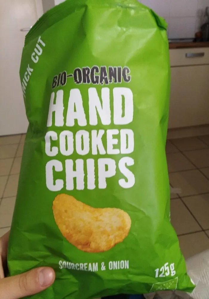 Bio-organic hand cooked chips