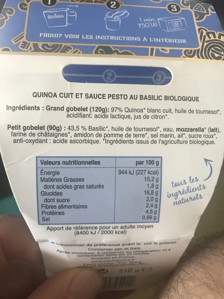 Quinoa Cuit Et Sauce Pesto Au Basilic Biologique