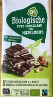 Biologische pure chocolade met hazelnoot