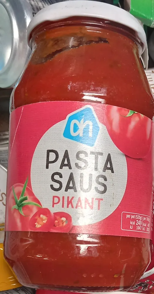 pasta saus pikant