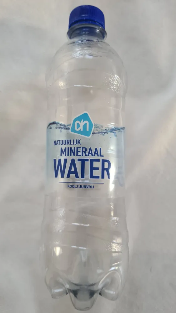 Natuurlijk mineraal water